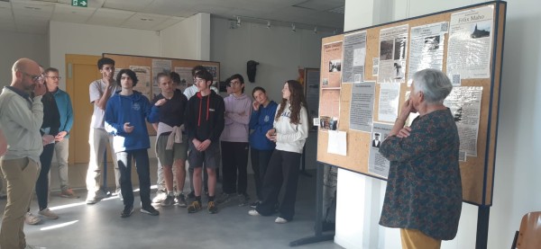 Exposition_Dire_la_guerre_avec_les_lyceens_du_College-Lycee_Diwan_du_Morbihan_WhatsApp_Image_2025-05-22_at_10.40.133